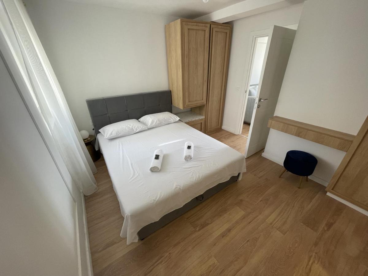 Lungomare Apartments Petrovac Dış mekan fotoğraf